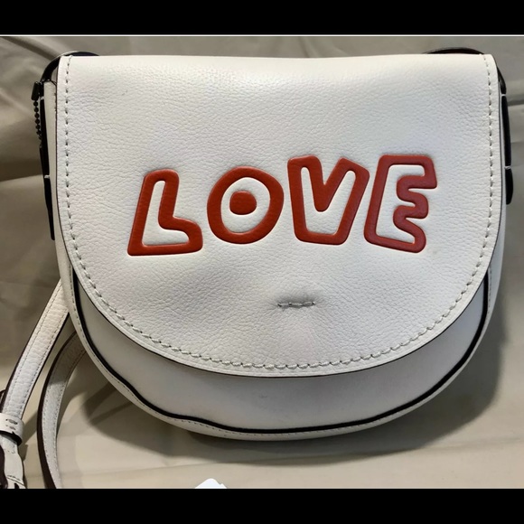 Meet your Poshers, DaPursePlace! - Picture 15 of 15